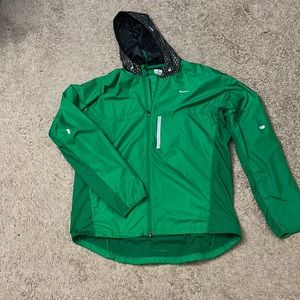 Nike men’s lightweight running jacket